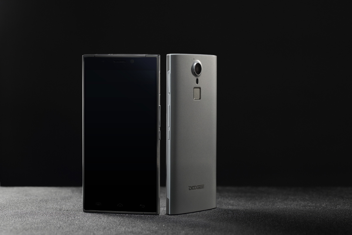 DOOGEE F5 4G Phablet