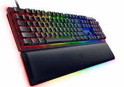 Razer Huntsman V2 Analog review