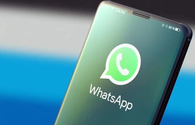 WhatsApp: How to send photos as document on iPhone and Android