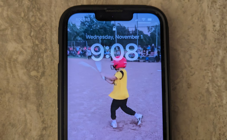 How to turn video into a live wallpaper for smartphone lock screen 