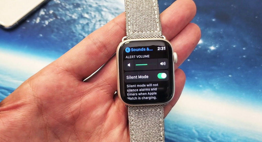 How to Silence Your Apple Watch