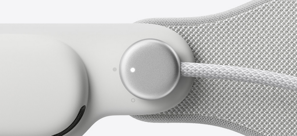 How to shut down and restart the Apple Vision Pro